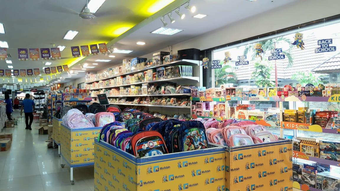 Mufidah Mart: Tradisi Berbelanja Lokal yang Tak Pernah Lekang Waktu di Cilacap